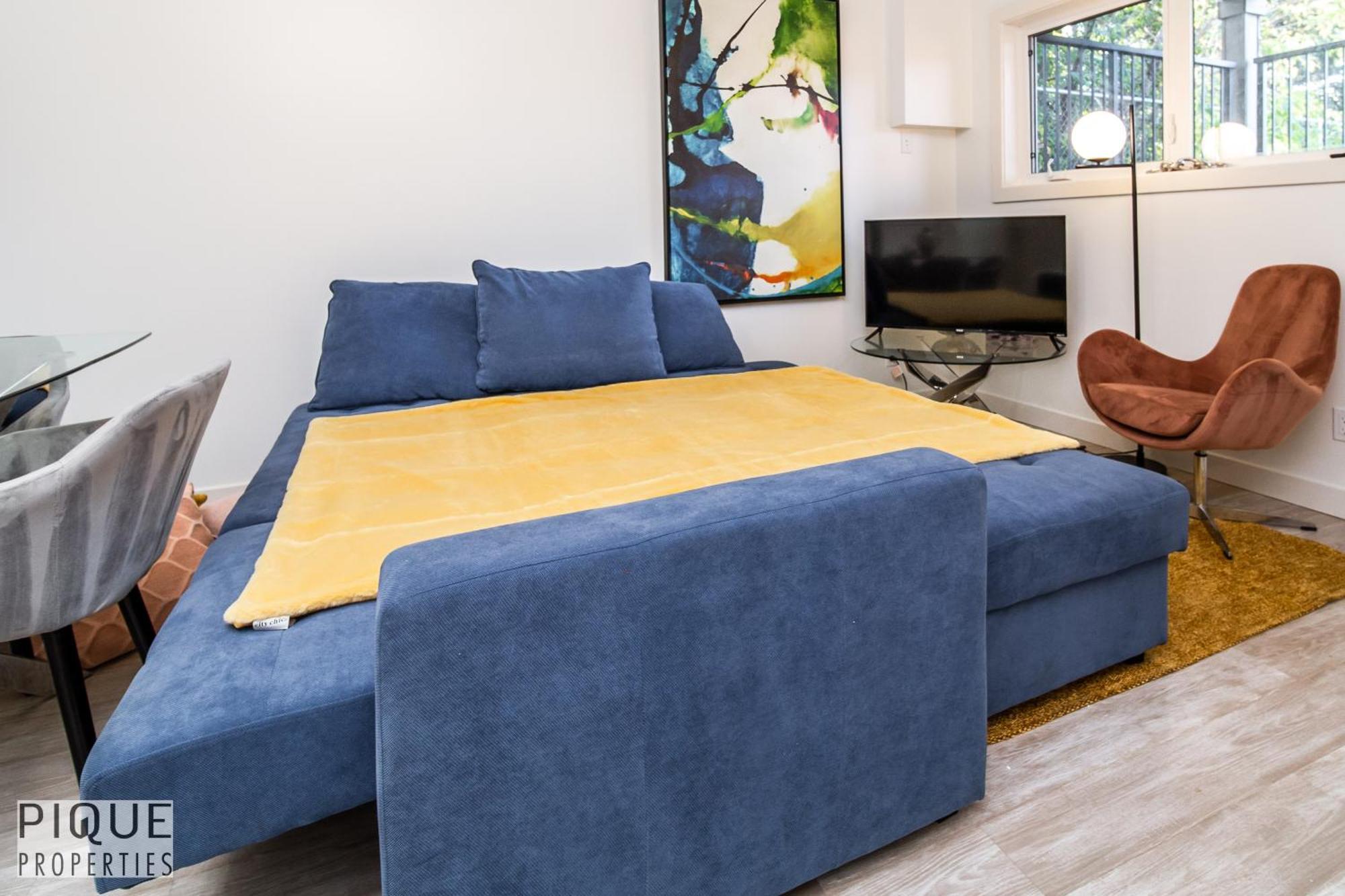 Executive Home - Long Stays Welcome - Garage Parking - Free Wifi & Netflix Έντμοντον Δωμάτιο φωτογραφία